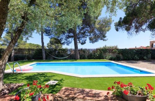 Castellvell Casa | CHEZ ADELA