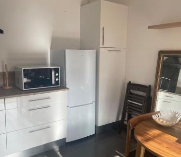 Millau Apartamento | Chez Ambre et Lulu - Appartement centre ville avec piscine