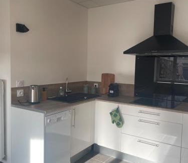 Millau Apartamento | Chez Ambre et Lulu - Appartement centre ville avec piscine