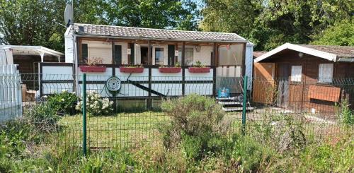 Ardres Apartamento | Chez Bernard