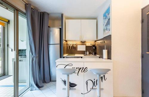 La Grande-Motte Apartamento | Chez Claude & Isabelle - Joli studio cabine climatisé avec parking et piscine
