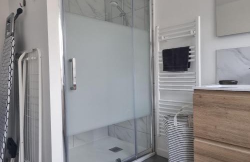 Saint-Amand-les-Eaux Apartamento | Chez Clement et Mathilde - T2 hyper centre tout équipé