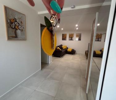 Bizanet Apartamento | Chez Cricri, modern accommodation