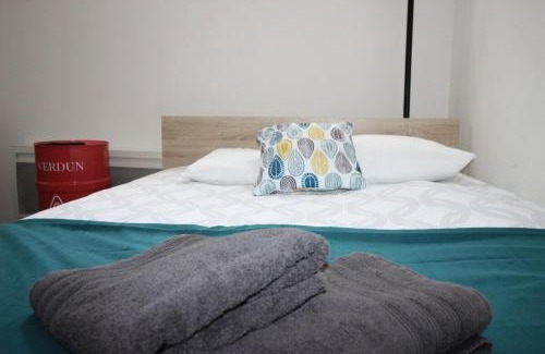 Verdun Apartamento | Chez Dan - Studio NEUF - 1 lit 2 personnes - canapé convertible - 2 couchages - internet - Centre ville - Parking proche - Proche gare - Géré par PrestaZen'Services