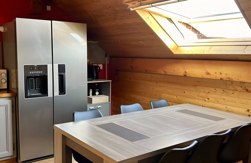 Saint-Pierre-d'Albigny Apartamento | Chez fred 201 - parking wifi- clg savoie