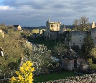Angles-sur-lAnglin Casa | Chez Fred avec vue sur le Château