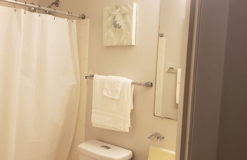 Laurel Casa | Chez Luxury Rooms