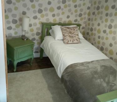Saint-Martial-sur-Isop Cama Y Desayuno | Chez Gondat Chambre d'hotes