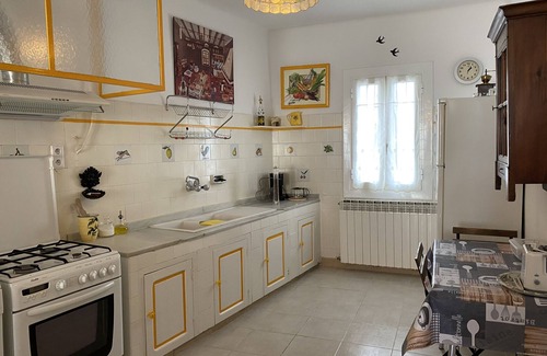 Bourg-Madame Apartamento | Apartamento luminoso, acogedor y muy espacioso.