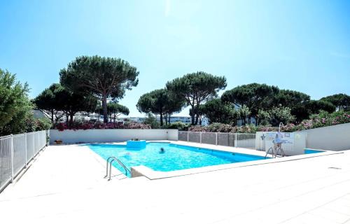 La Petite Motte Apartamento | Chez Hervé - Charmant appartement avec piscine et parking