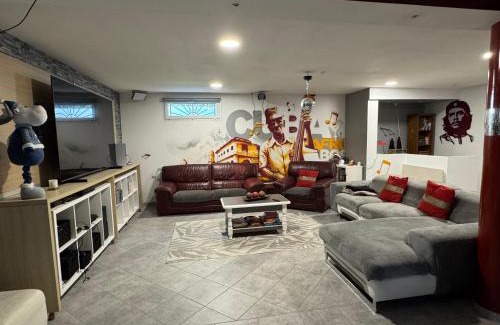 Gigean Apartamento | Chez Isa - avec piscine chauffée et jacuzzi