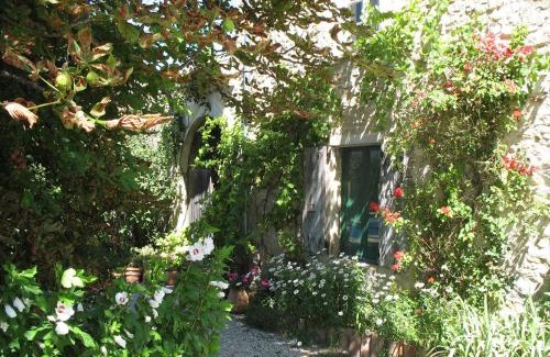 Sauzet Apartamento | Chez Janie Hirst