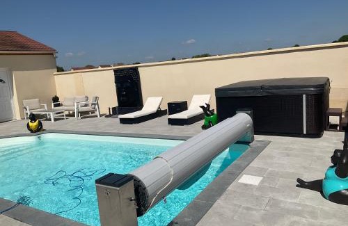 Pouilly-le-Fort Casa | Chez Jojo & Cassi