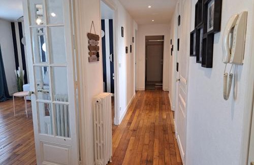 Hincmar Apartamento | Chez Léon - Vue cathédrale - Hyper centre ville