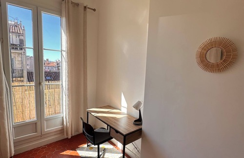 Notre-Dame du Mont Apartamento | Chez l'Authentique, a large, cosy T2 on Cours Julien