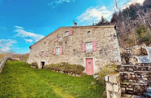 Pelussin Casa | Chez la Marie, Maison de Caractère et de Quiétude