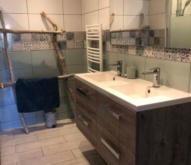 Leon Casa | Chez Loulou bis