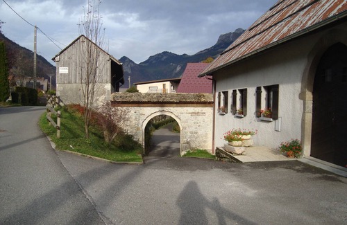 Bellevaux Casa | CHEZ MêME COURT