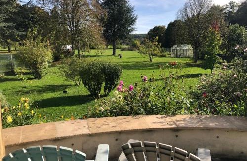 Saacy-sur-Marne Cama Y Desayuno | Chez Manon et Martin - Chambre à la campagne avec Spa extérieur