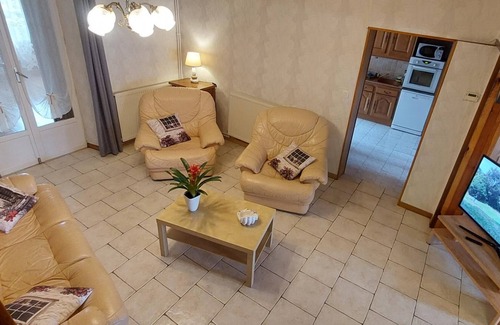 Eteignieres Casa | CHEZ MARCELLE - ETEIGNIERES