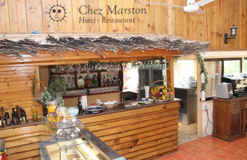 La Passe Hotel | Chez Marston