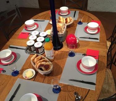 Entressen Cama Y Desayuno | Chez Marydidou : Chambres d'hôtes
