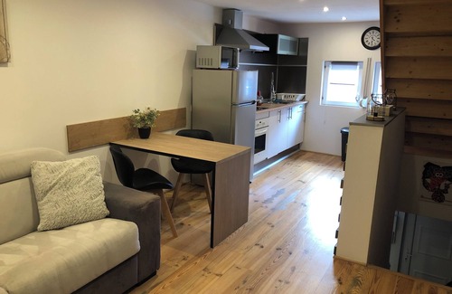 Sainte-Croix-en-Plaine Apartamento | "Chez Mathilde" Triplex amueblado turismo clasificado 2 estrellas