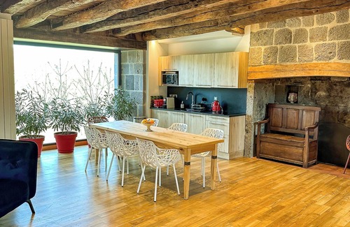 Raulhac Casa | Chez Mimi - La Petite Maison, charming gîte in Raulhac