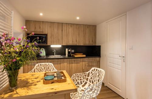 Raulhac Casa | Chez Mimi - La Petite Tour