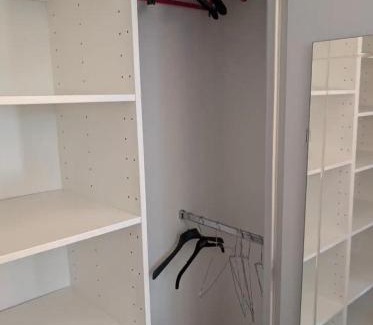 Le Cabot Casa | Chez Nicolas , 2 chambres de 17m carré et 9m carré, place de parking inclus dans résidence