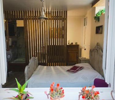 Senas Cama Y Desayuno | Chez Nine, chambre indépendante avec terrasse