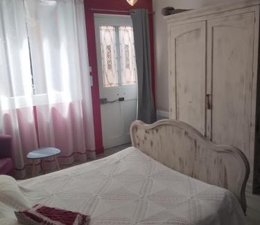 Senas Cama Y Desayuno | Chez Nine, chambre indépendante avec terrasse