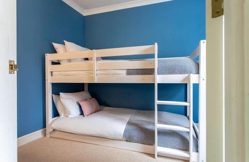 Bradford-on-Avon Apartamento | Chez Nous - central Maisonette - Bath Surrounds