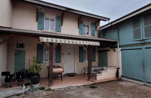 Meximieux Casa | Chez Odette et Ricardo Meximieux - Pérouges