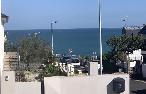 Donville-les-Bains Apartamento | Chez Rose, Terrasse Plein Sud!