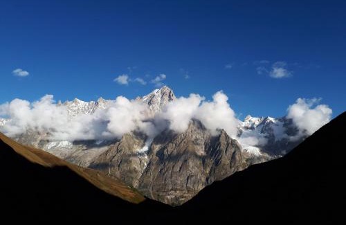 Courmayeur Apartamento | Chez Soi Taverna Alloggio A Courmayeur