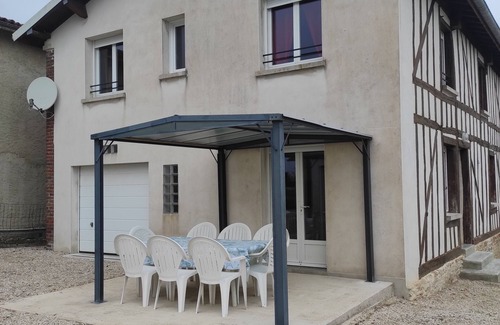 Rives Dervoises Casa | Chez Suzanne - Maison à la Campagne 2-8 Pers