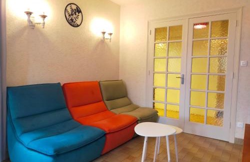 Saint-Julien-Chapteuil Apartamento | Chez Tata Malou - Maison avec jardin, cour fermée, proche toutes commodités