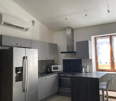 Montbrun-des-Corbieres Apartamento | Chez Tony et Laurie