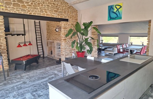 Suze-la-Rousse Otro | Chez Vero & David Maison en Pierre Contemporaine