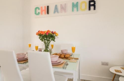 Porth Casa | Chi An Mor