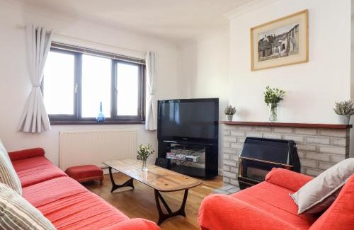 Newlyn Casa | Chi an Vre