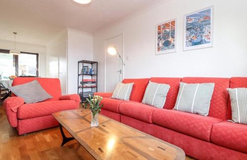 Newlyn Casa | Chi an Vre