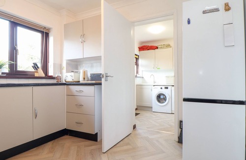 Newlyn Cabaña | CHI AN VRE, pet friendly, country holiday cottage in Newlyn