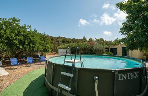 Chia Casa | Chia Pool, 5 Rooms Per 12 People