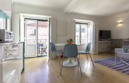 Misericordia Apartamento | Chiado Blue by Homing
