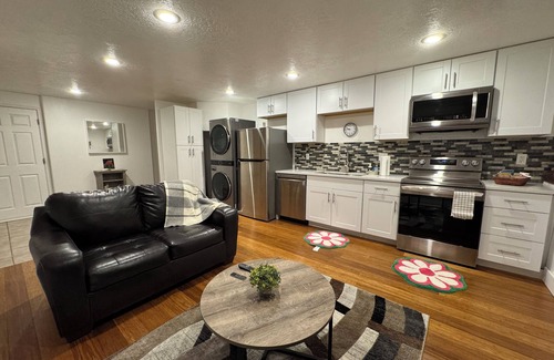 Pleasant Grove Apartamento | Chic 1-bedroom apartment in fabulous Pleasant Grove