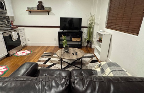 Pleasant Grove Apartamento | Chic 1-bedroom apartment in fabulous Pleasant Grove