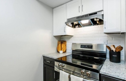 Huntsville Apartamento | Chic 1-bedroom apartment with AC, fitness room in cool Huntsville