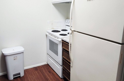 Overland Apartamento | Chic 1-Bedroom Apartment in Vibrant St. Louis close to Airport